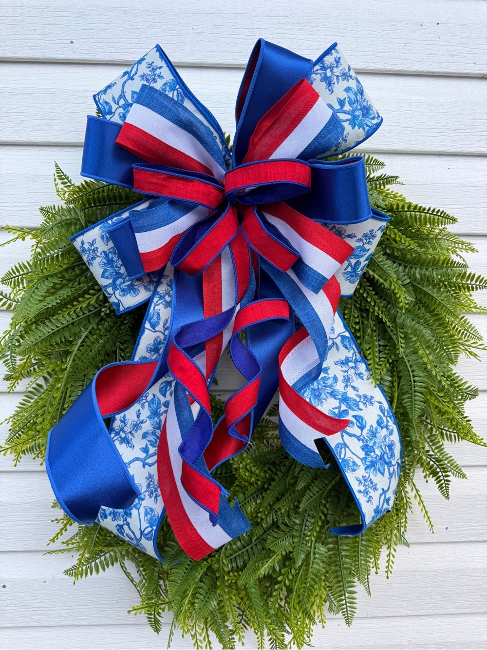 Patriotic Beaded Grass Wreath, 4th of July Decor